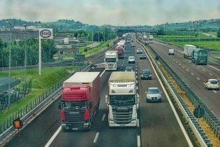   Czechy zainstalują 6 wag kontrolujących ciężarówki w ruchu