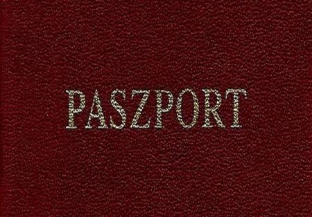 Od 1 października 2021 r. do UK tylko z paszportem