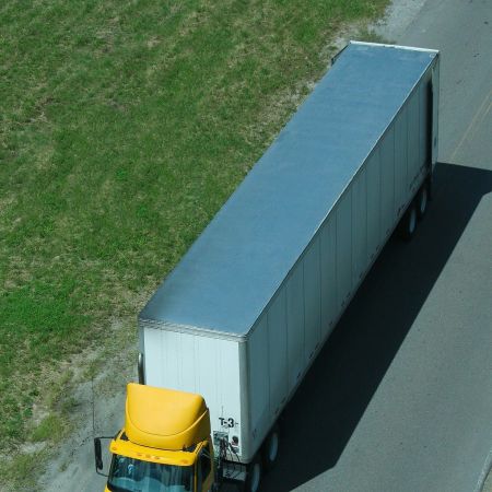 UE zwiększa długość i masę ciężarówek do 44 ton